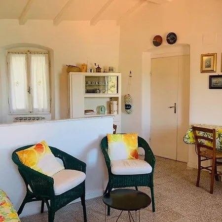 Appartement La Torretta Dei Poeti, *